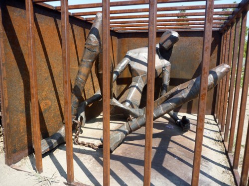 LivingMemorialSG0394