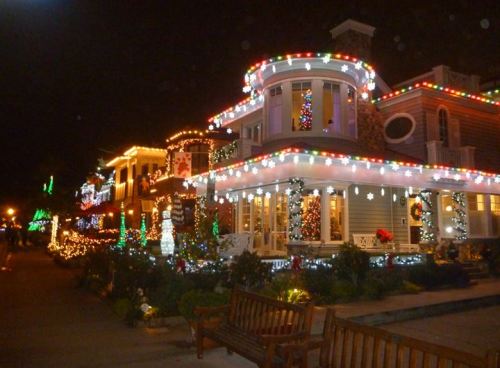 BalboaXmasHouse